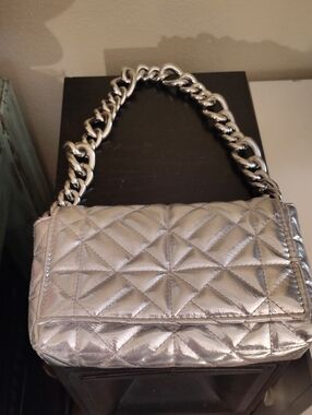Like New Zara Quilted Metallic Shoulder Bag with Chain Strap - Silver